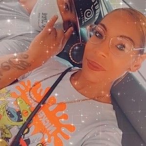 Meet your Posher, Janel